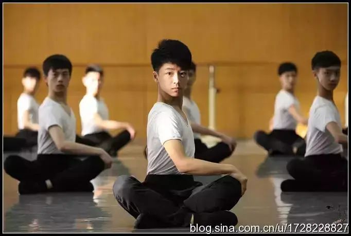 舞蹈励志丨激励我们学舞蹈的20句话！ (http://wudao.hnyixiao.cn/) 舞蹈界 第4张