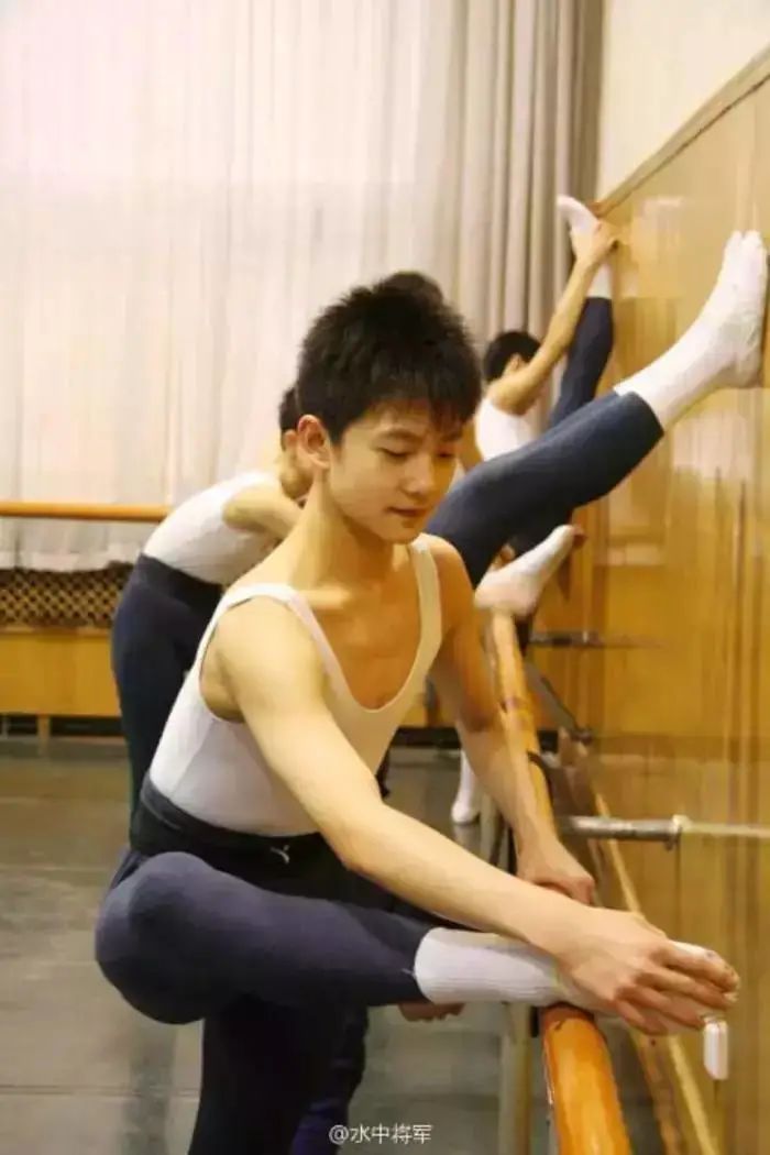 舞蹈励志丨激励我们学舞蹈的20句话！ (http://wudao.hnyixiao.cn/) 舞蹈界 第3张