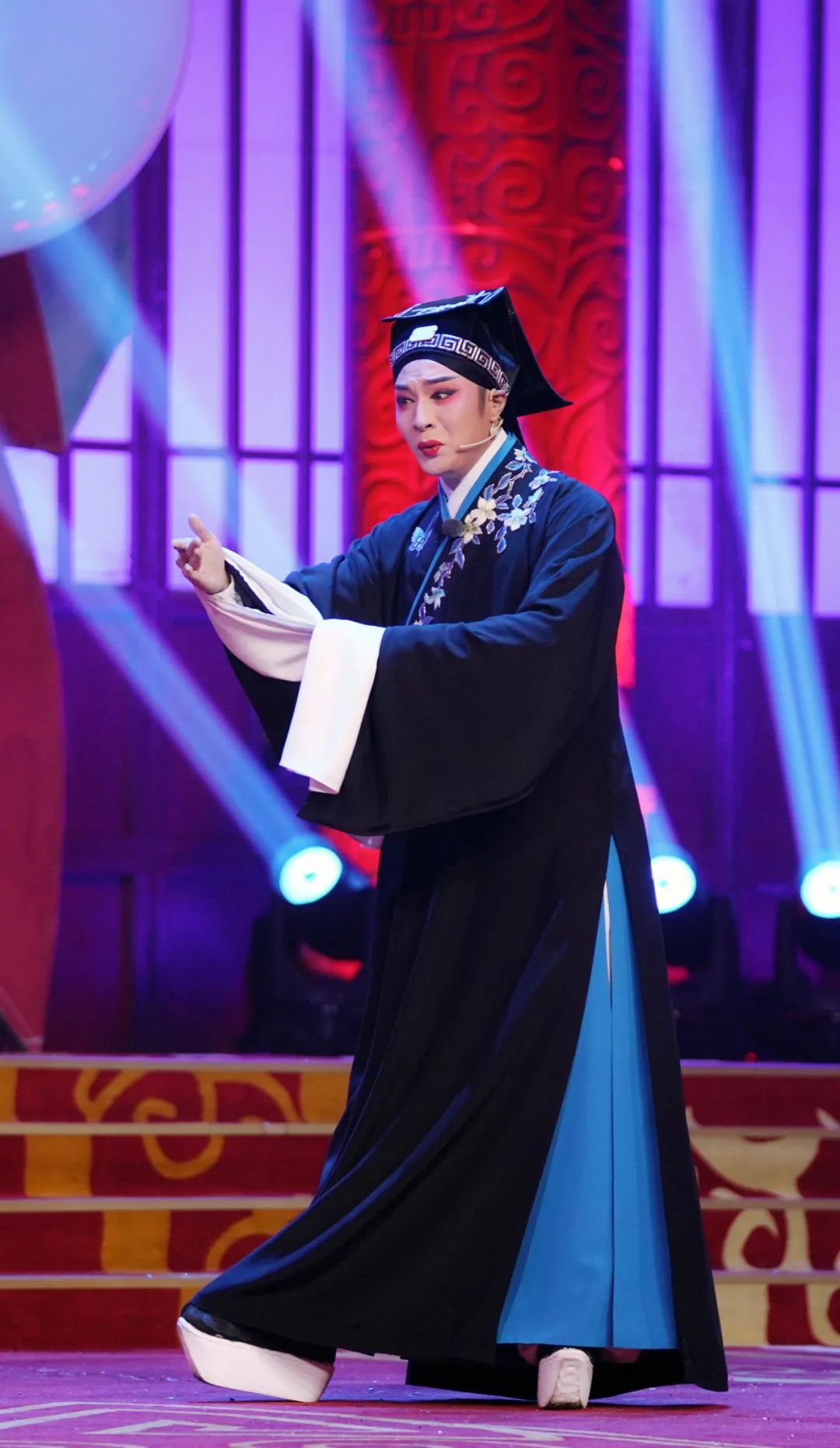 闽剧《双蝶扇》诗意唯美感人肺腑 (http://www.hnyixiao.com/) 艺考资讯 第2张